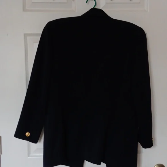 Ladies Christian Dior VINTAGE Double-Breasted Blazer  Navywith Gold Buttons.Sz.4 - Picture 9 of 10